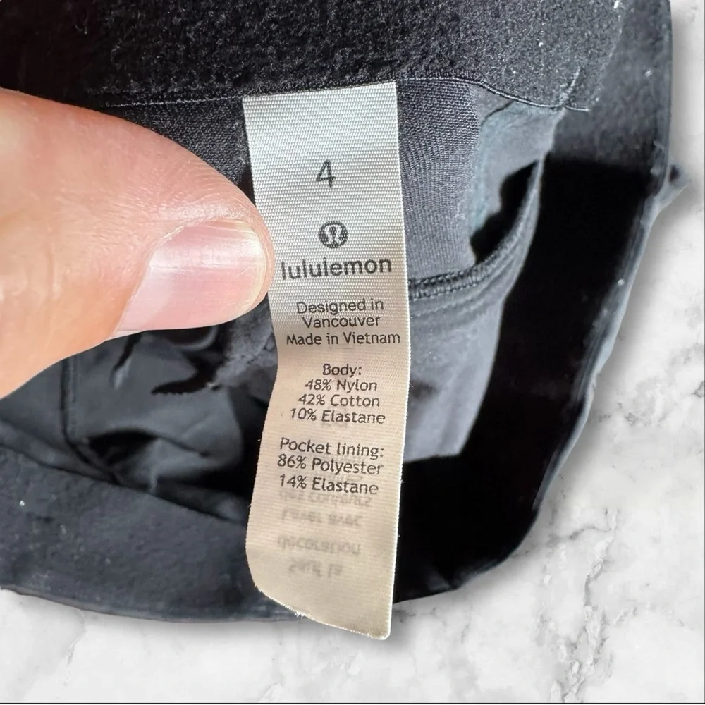 Lululemon In Power MR Crop 24”‎ Black Pants Women’s Size 4